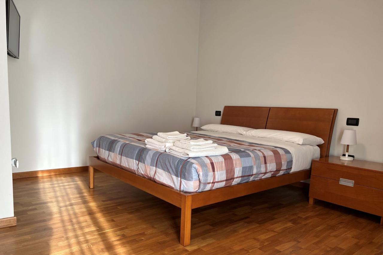 La Roggia Apartment เตียเน ภายนอก รูปภาพ